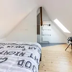 Magnifique Appartement Duplex Climatise De 40M²